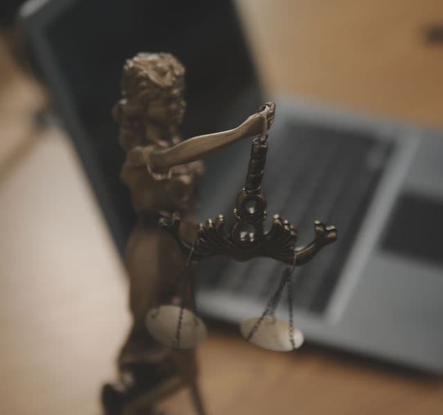 Consulte a su abogado online